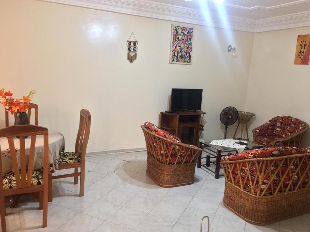 Residence Sh Yaoundé Exteriér fotografie
